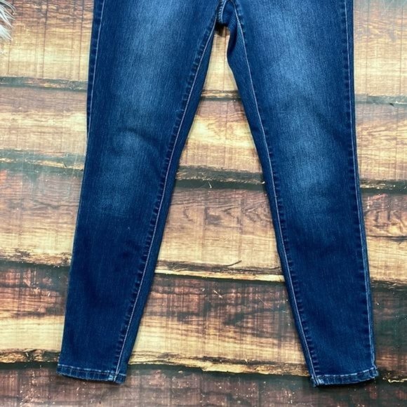RELISTED Universal Thread High Rise Jegging Jeans Skinny - Picture 3 of 9